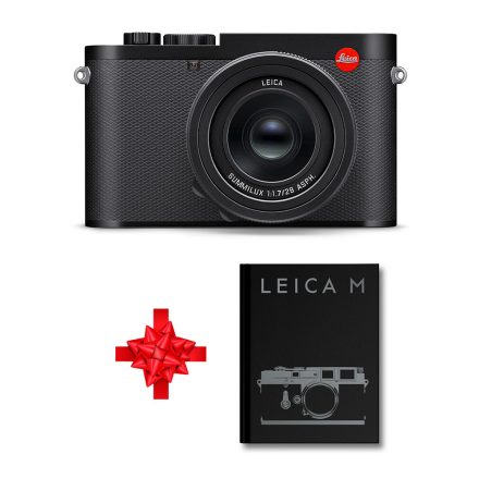 Leica Q3 camera, black + 70 Years of Leica book